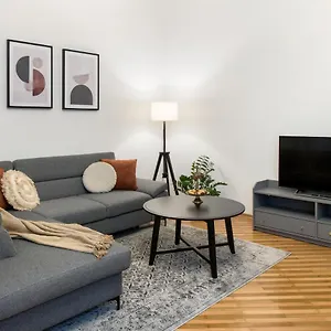 Wawelove Pilsudskiego - 3 Bedroom Apt. With Balcony And Free Parking! Krakow